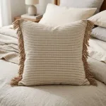ALMOHADON TRAMA RAYITA Y FLECO 50 x 50 BLUME Accesorios
