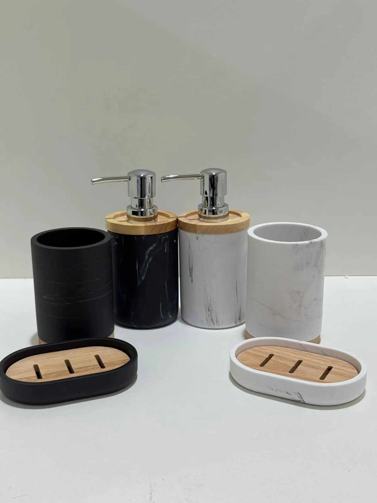 SET BAÑO MARMOL/MADERA 3 PZAS CONCEPTO SET BAÃO MARMOL/MADERA 3 PZAS CONCEPTO Conc. Deco Accesorios