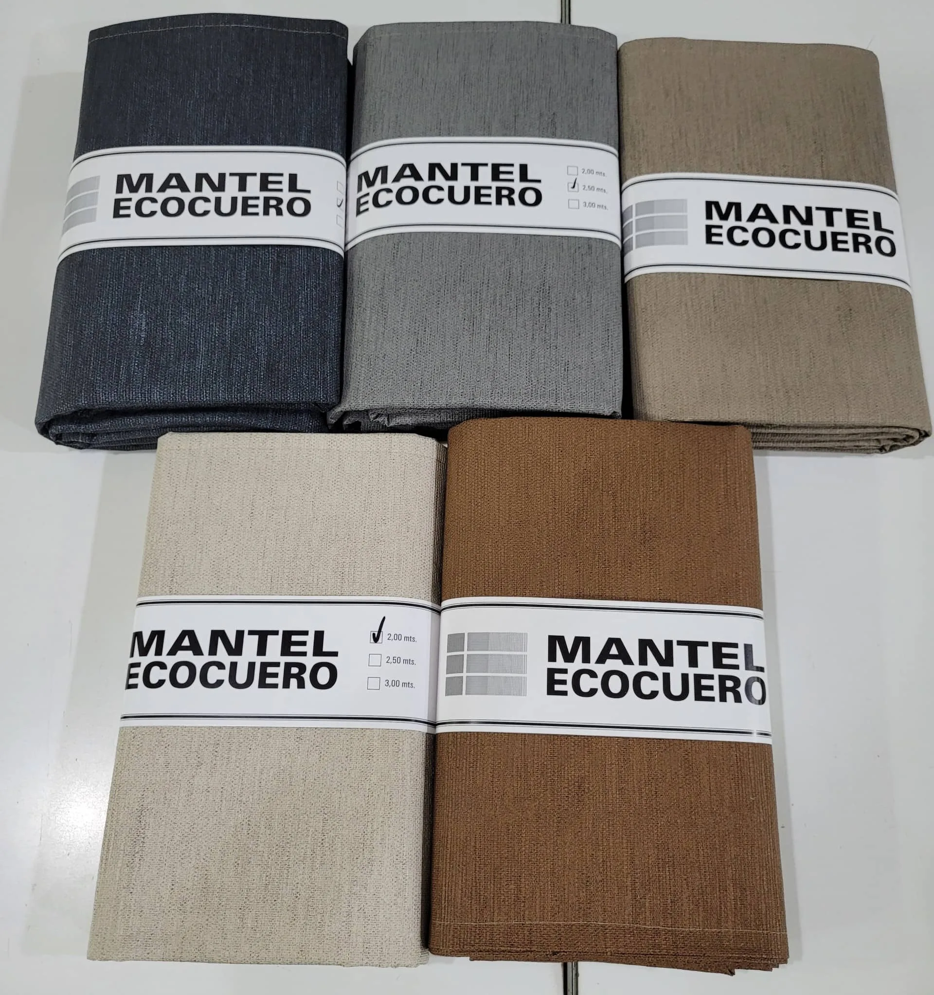 MANTEL ECO-CUERO LISO x 2.50 MANTEL ECO-CUERO LISO x 2.50 Blanco Rosario Manteles