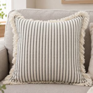 ALMOHADON FLECOS 45 x 45
